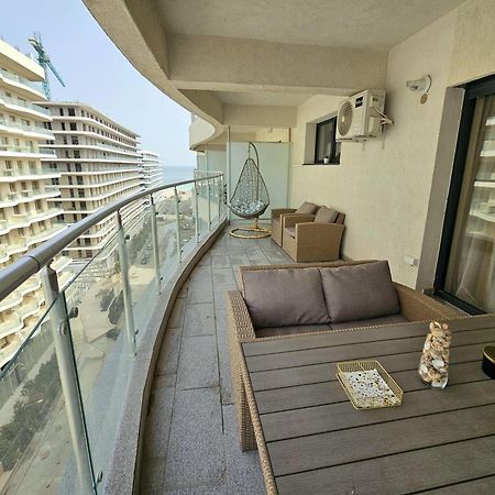 Studio 81 - Casa Del Mar, Mamaia Nord Luaran gambar